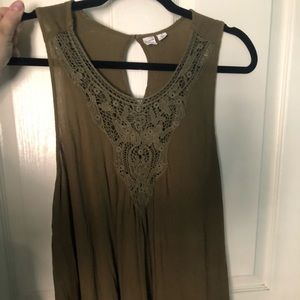 Mel rose and Market olive green embroidered tank